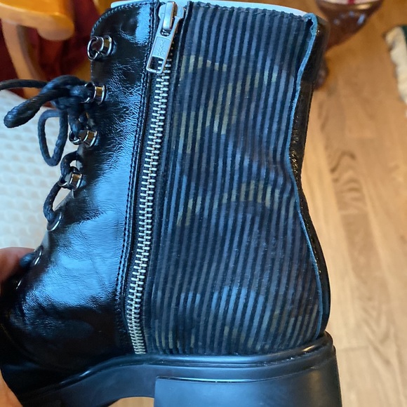 Black lug sole combat boots . Italian designer NOW. - Picture 5 of 5